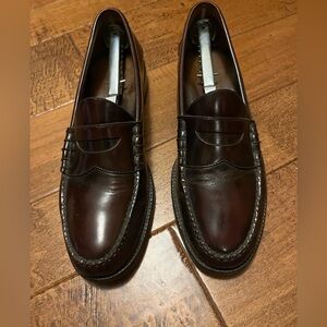 Johnston & Murphy Men’s Classic Penny Loafer.
